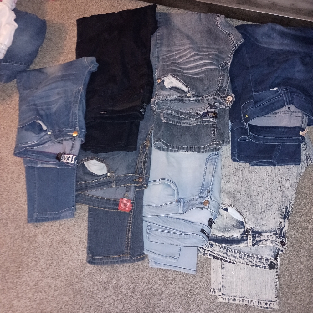 Stylish Denim Jeans Collection - Picture 4 of 4